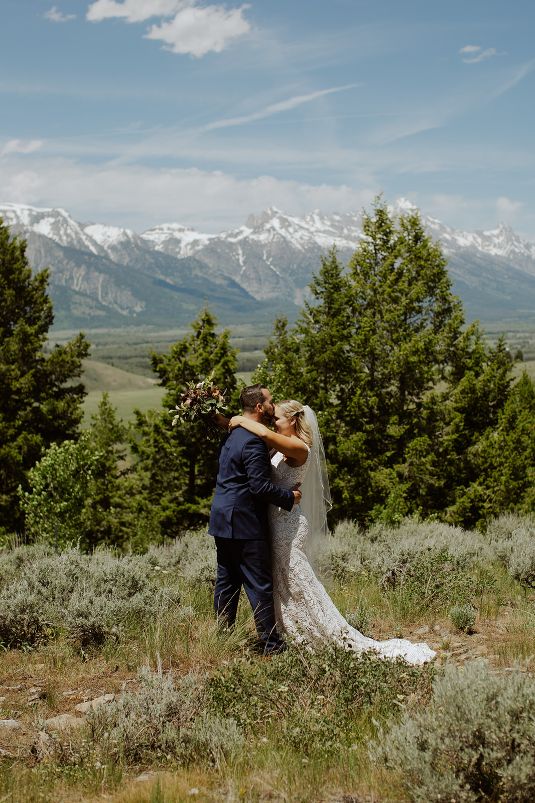 couple gets married at Grand Teton National Park wedding 
