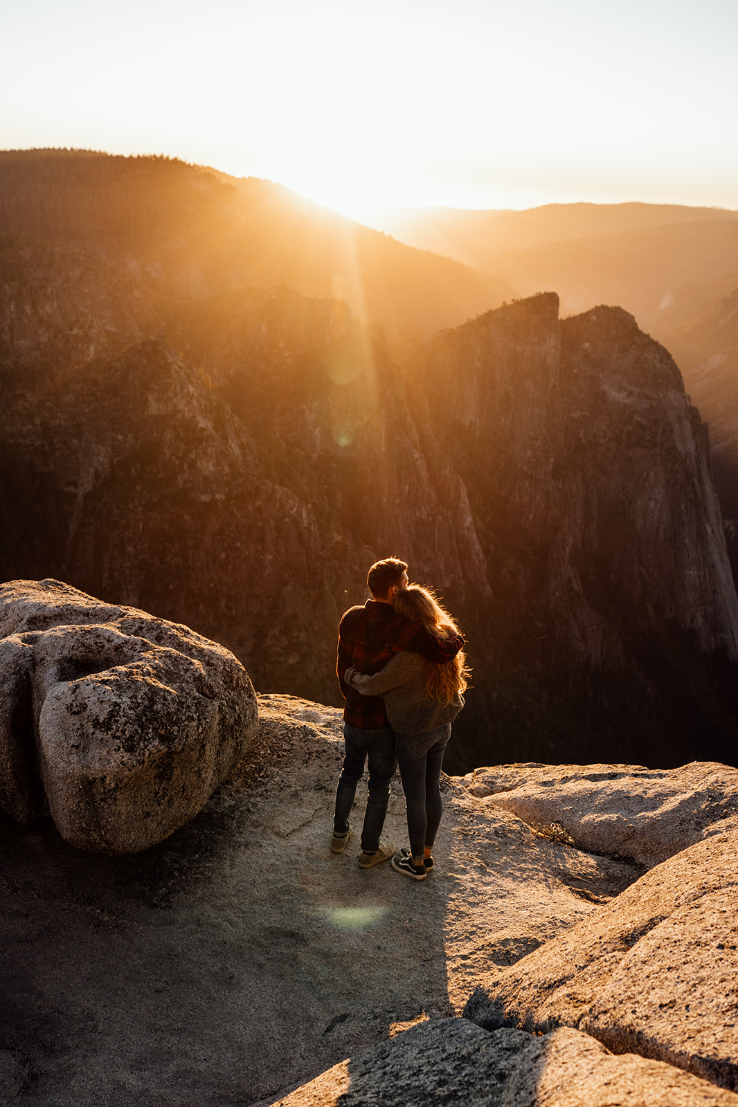 Sunset Coupleshooting in Yosemite 