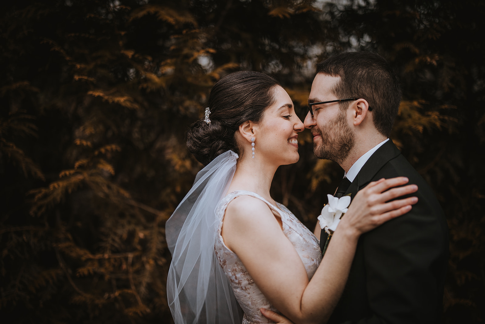 Winter wedding at Crabtree's Kittle House