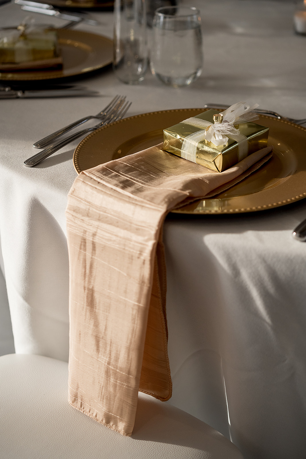 diner table details for belle mer wedding reception 