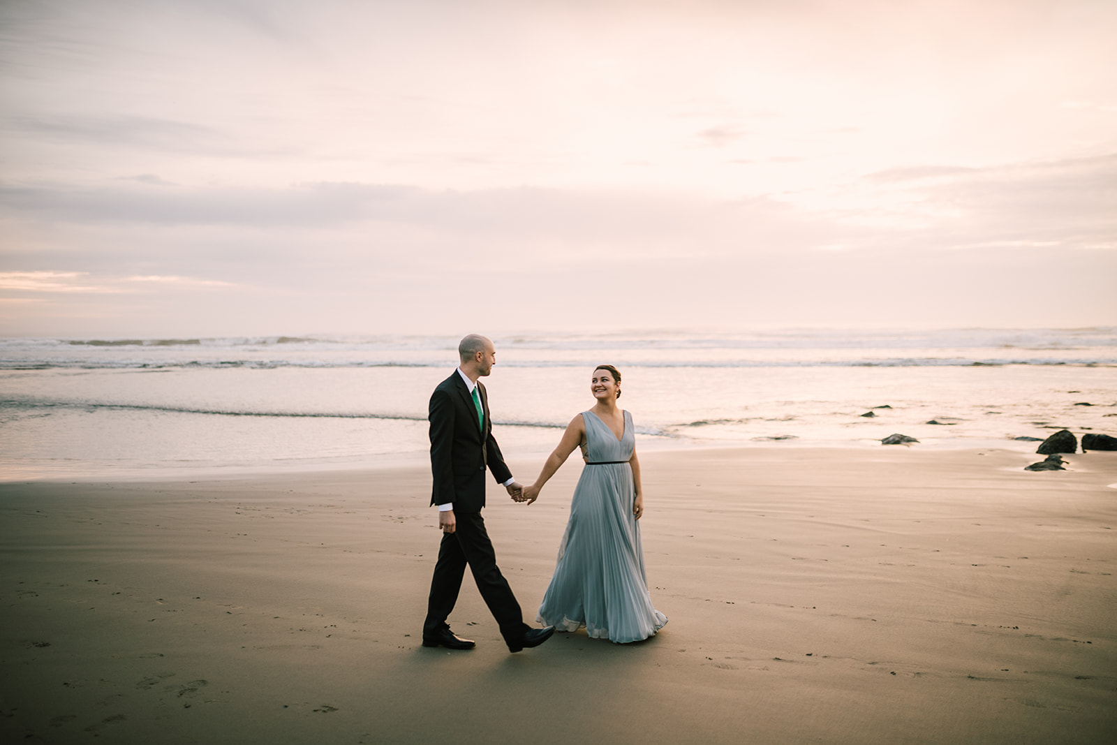 Sunset Oregon coast beach wedding