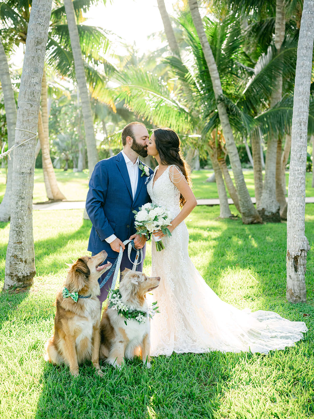WEDDING COUPLE HAVE A BEACH FRONT CEREMOY IN ISLAMORADA FLORIDA CHEECA LODGE RESORT Casitas