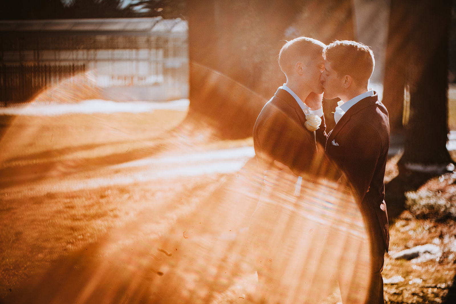 Queer winter wedding at Lundy Farm