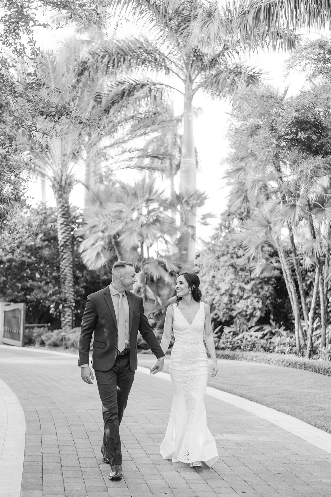 Naples Florida wedding photographer captures the bride and her mother sharing a moment
