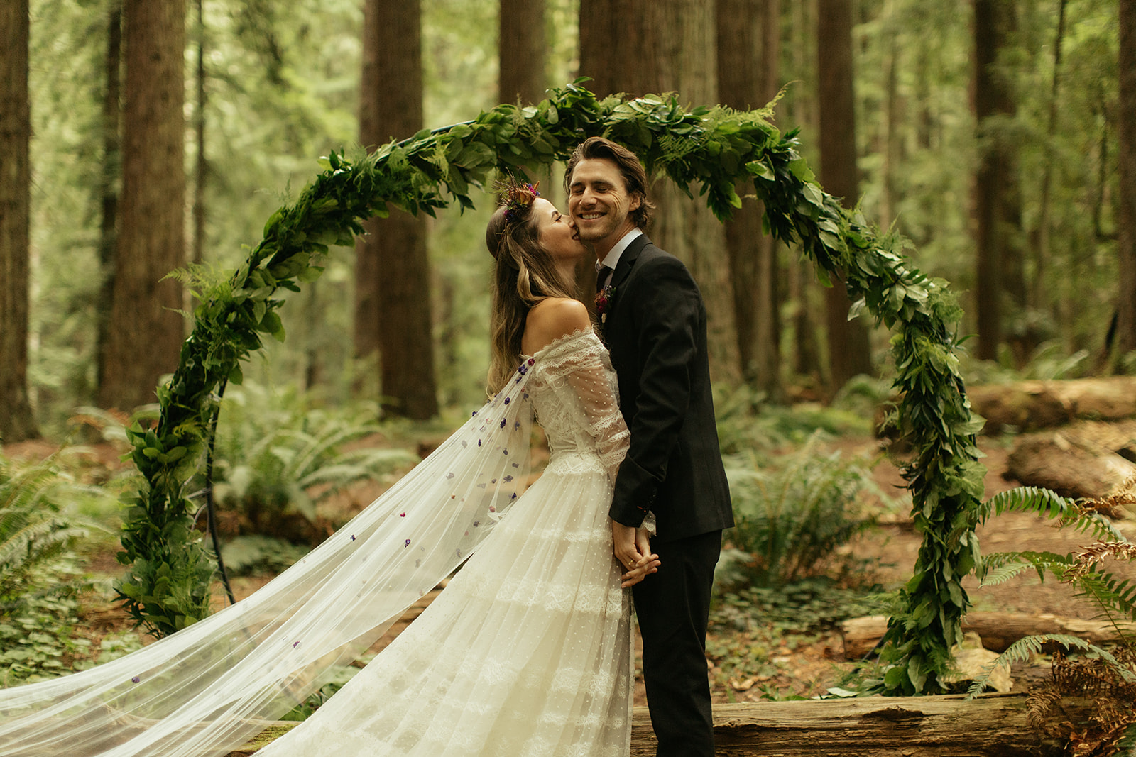 couple gets married at moody redwoods california elopement