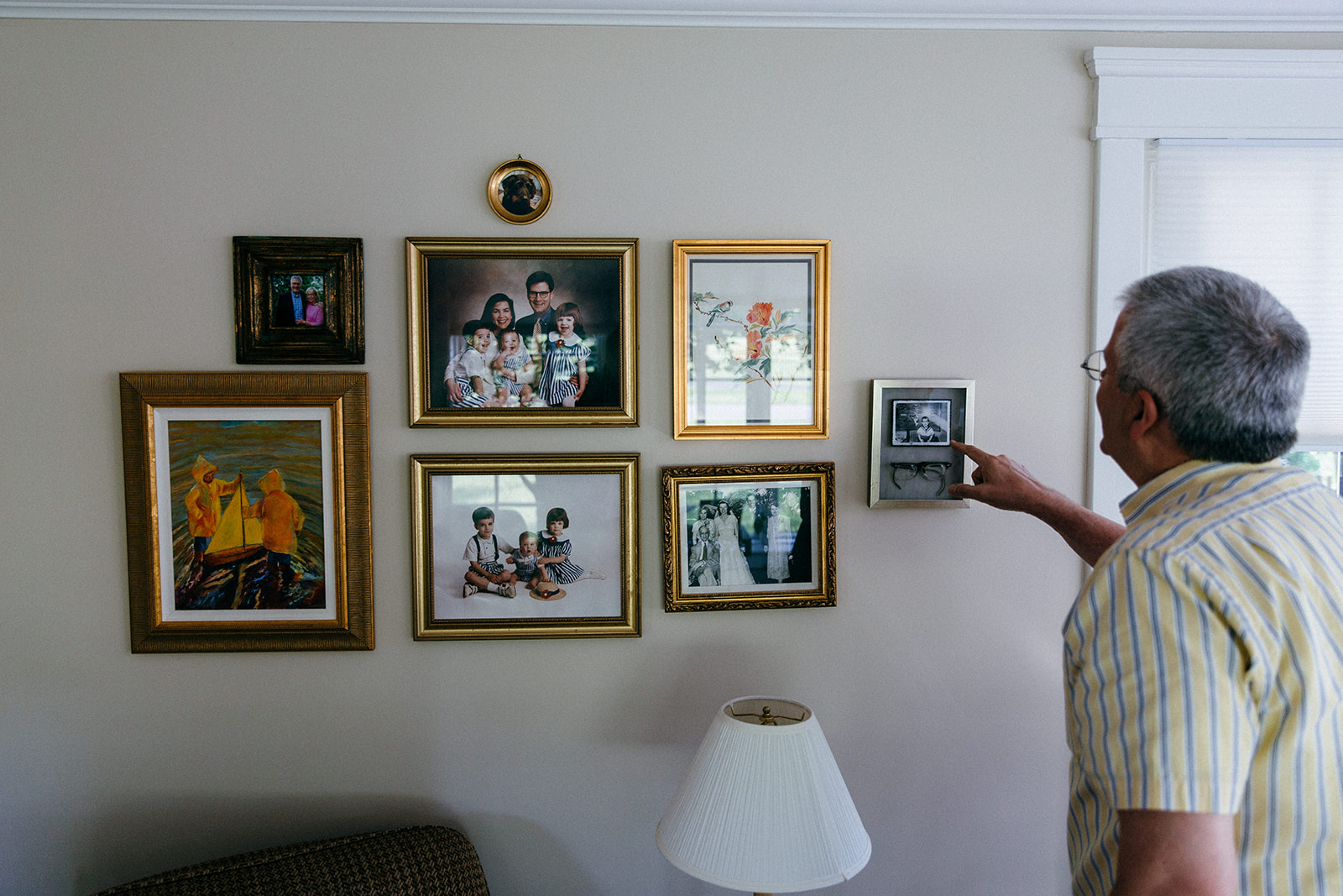 Wedding photos in the childhood home of the bride where dad tells stories of images 